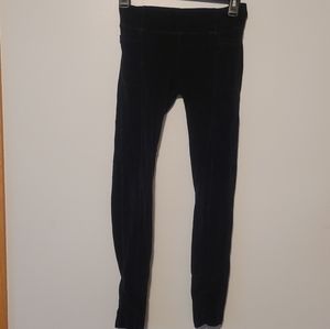 ❄️Like New Athleta Velvet Black Leggings❄️